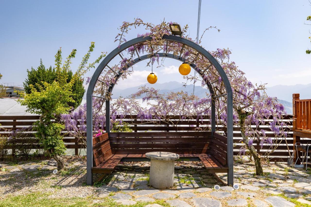 Hua Mu Xing Jing B&B Renai Exterior foto