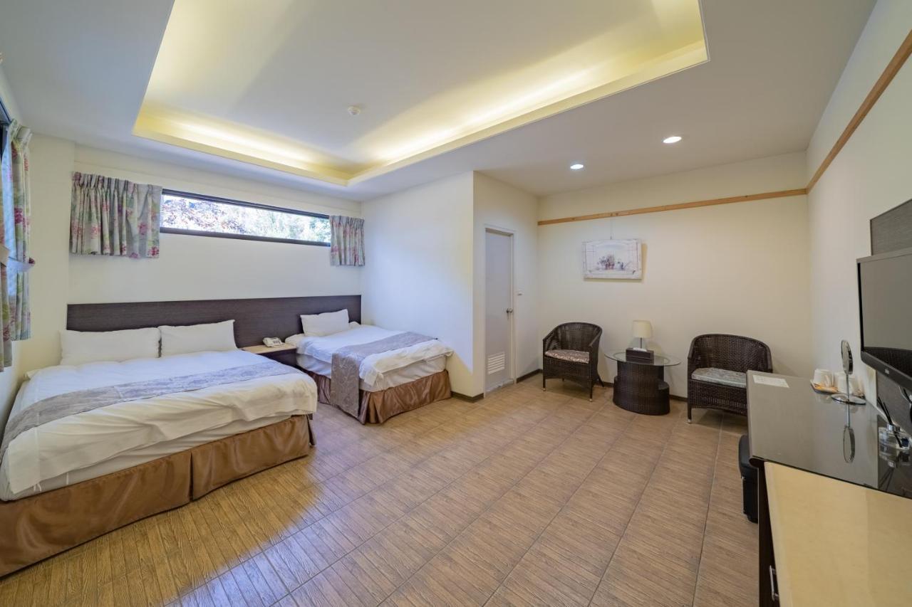 Hua Mu Xing Jing B&B Renai Exterior foto